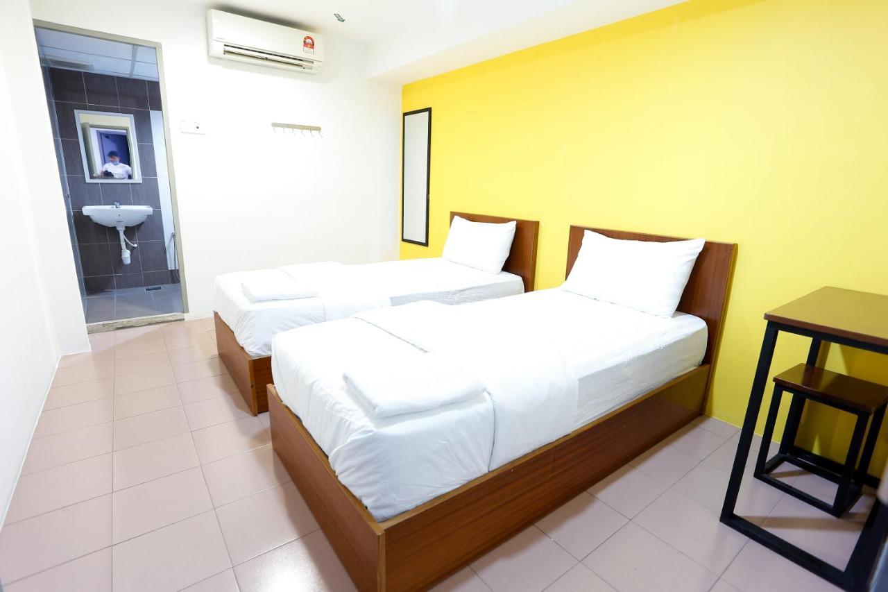 Lux Hotel Teluk Intan Extérieur photo