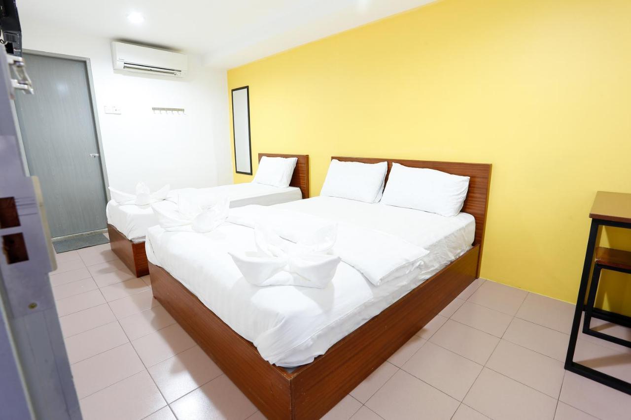Lux Hotel Teluk Intan Extérieur photo