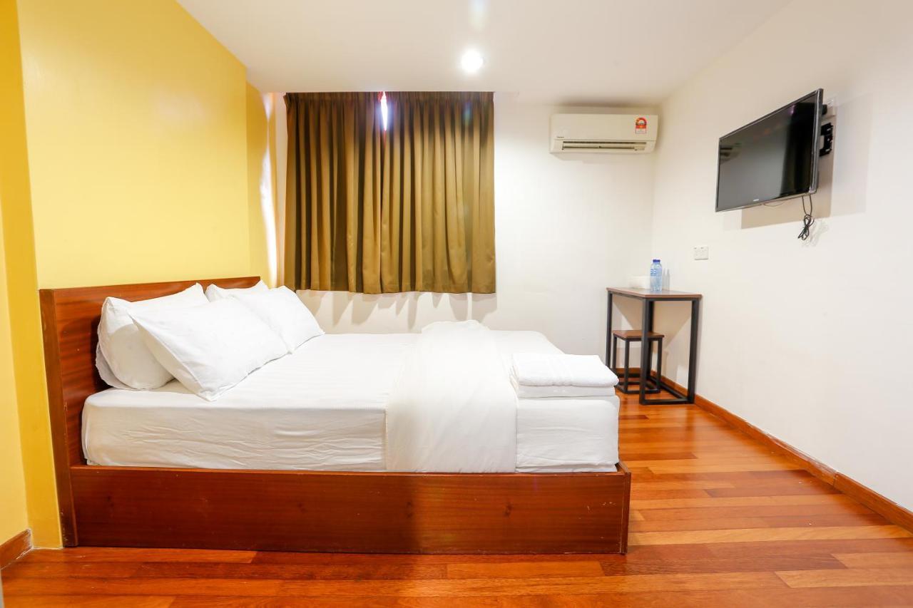 Lux Hotel Teluk Intan Extérieur photo