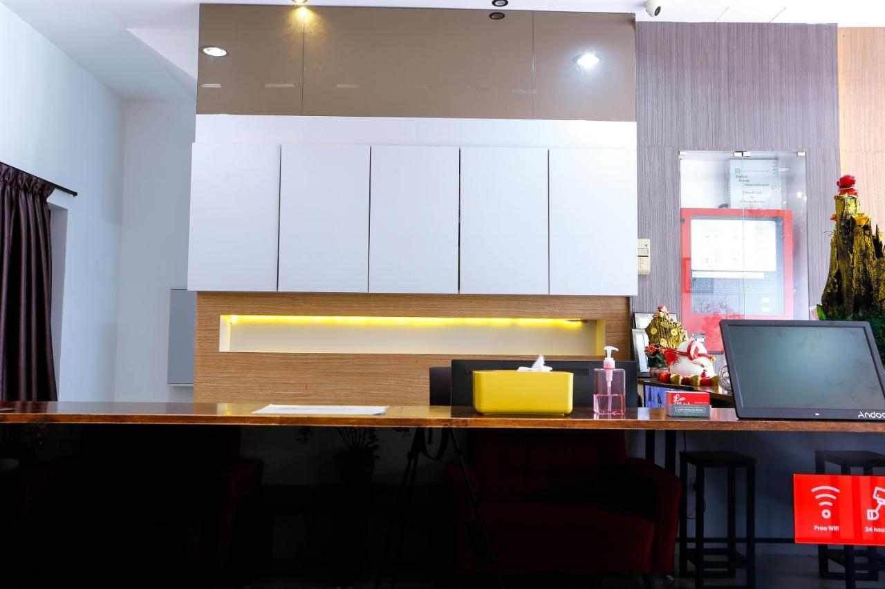 Lux Hotel Teluk Intan Extérieur photo