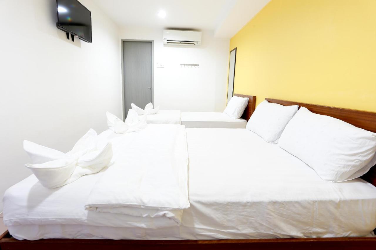 Lux Hotel Teluk Intan Extérieur photo